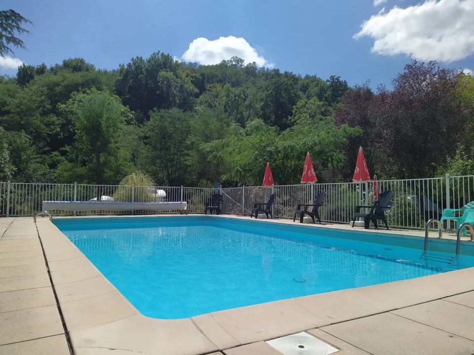 Camping Le Petit Pyrénéen | Camping en Ariège avec piscine