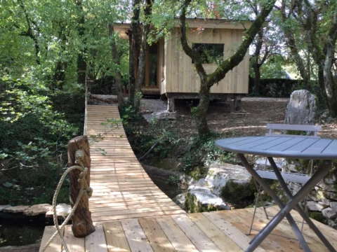 Domaine du mas de Tourel Cabane Lodge Insolite avec piscine & spa privatif dans le Lot