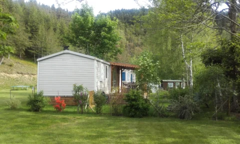 Camping Lozère Lac de Naussac "Le Vieux Moulin"