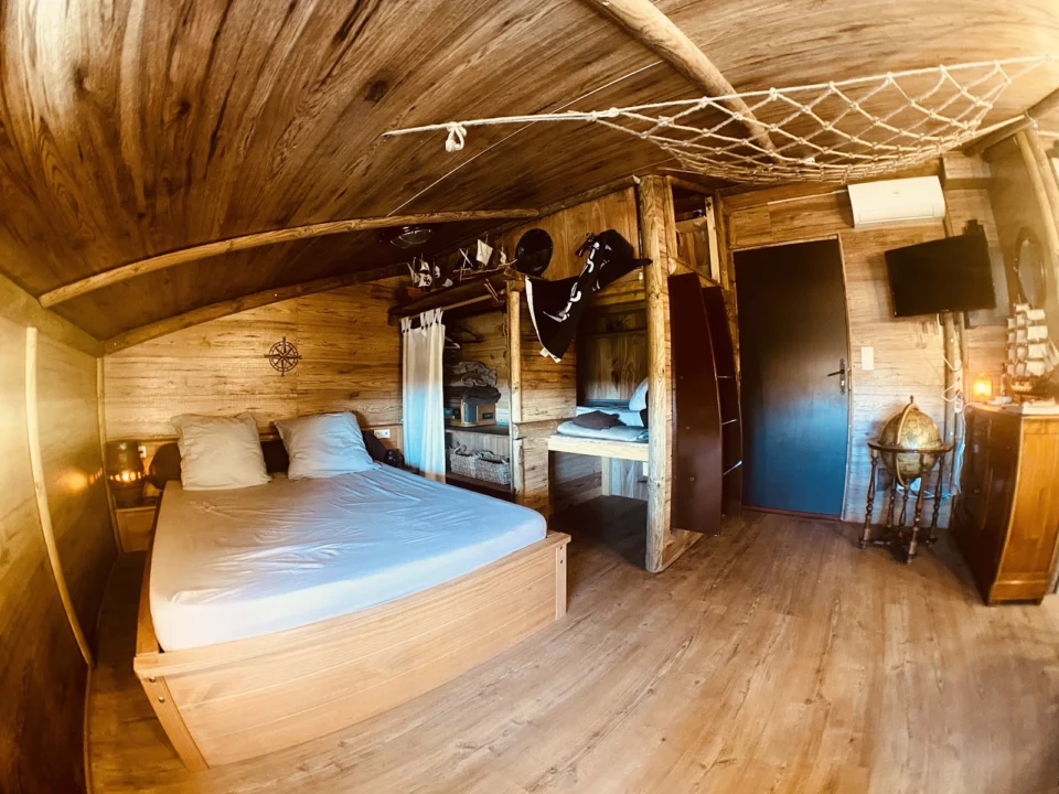 LES CHAMBRES DE PAULETTE - LOGEMENTS A THEMES
