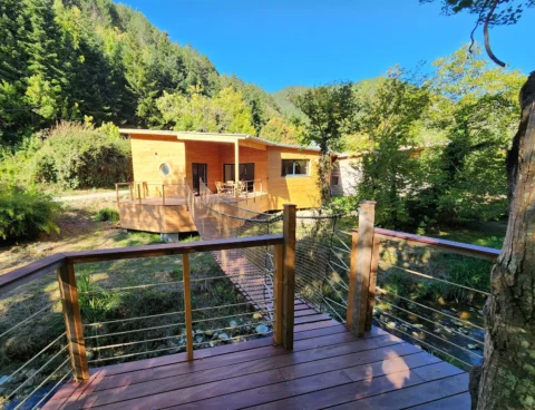Gîte des libellules - en pleine nature -calme- bord de riviere- Salagou-Lodève-Avene- Hérault