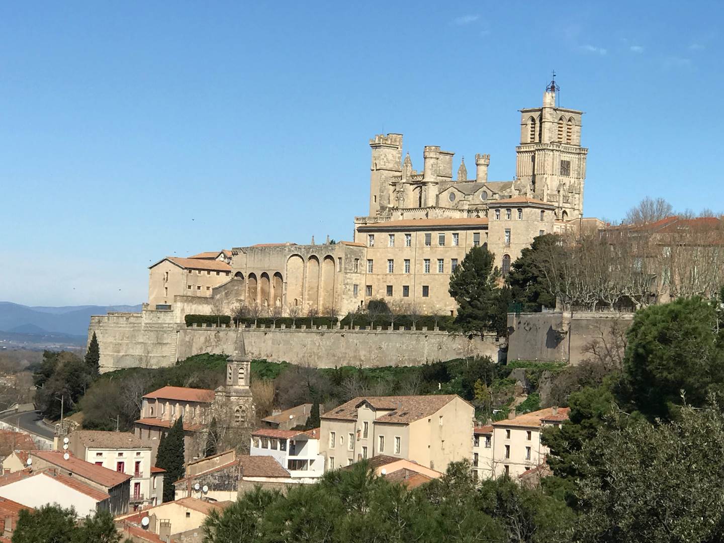 Votre adresse de charme centre historique Béziers : Votre Maison de vacances 3* calme, proche plages, Hérault, Occitanie