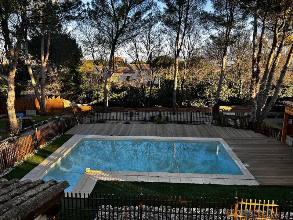 L'Entre Nous : Location gîte avec bain nordique et Chambres d'hôtes avec jacuzzi, piscine et table d'hôtes, Carcassonne Aude