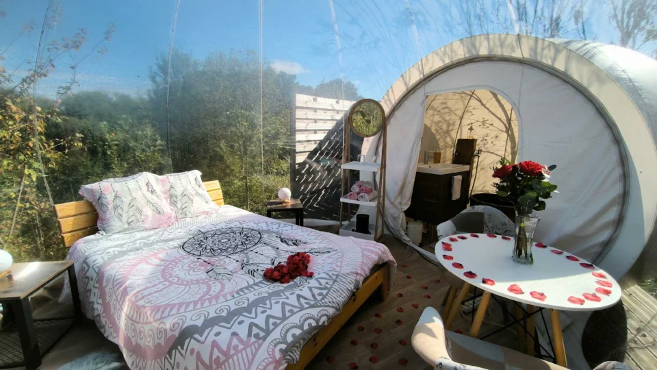 Bulle et cabane insolite - Nébuleuse