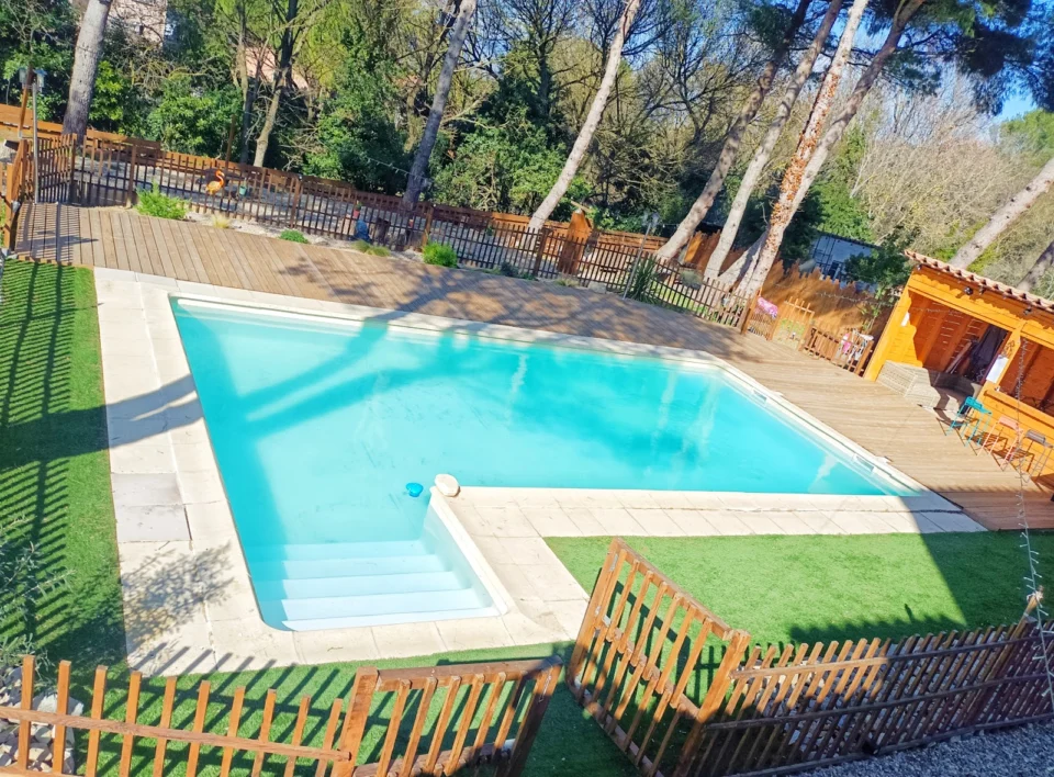 L'Entre Nous : Location gîte avec bain nordique et Chambres d'hôtes avec jacuzzi, piscine et table d'hôtes, Carcassonne Aude