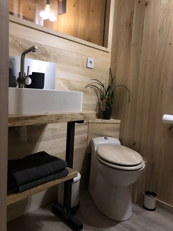 Domaine du mas de Tourel Cabane Lodge Insolite avec piscine & spa privatif dans le Lot