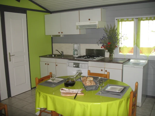 Camping Lozère Lac de Naussac "Le Vieux Moulin"
