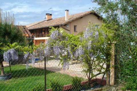 Chambres d'hôtes (tarif inclus petit-déjeuner) et Gîte Les Dantous à Castelsarrasin, Moissac ,Saint Porquier, Montech
